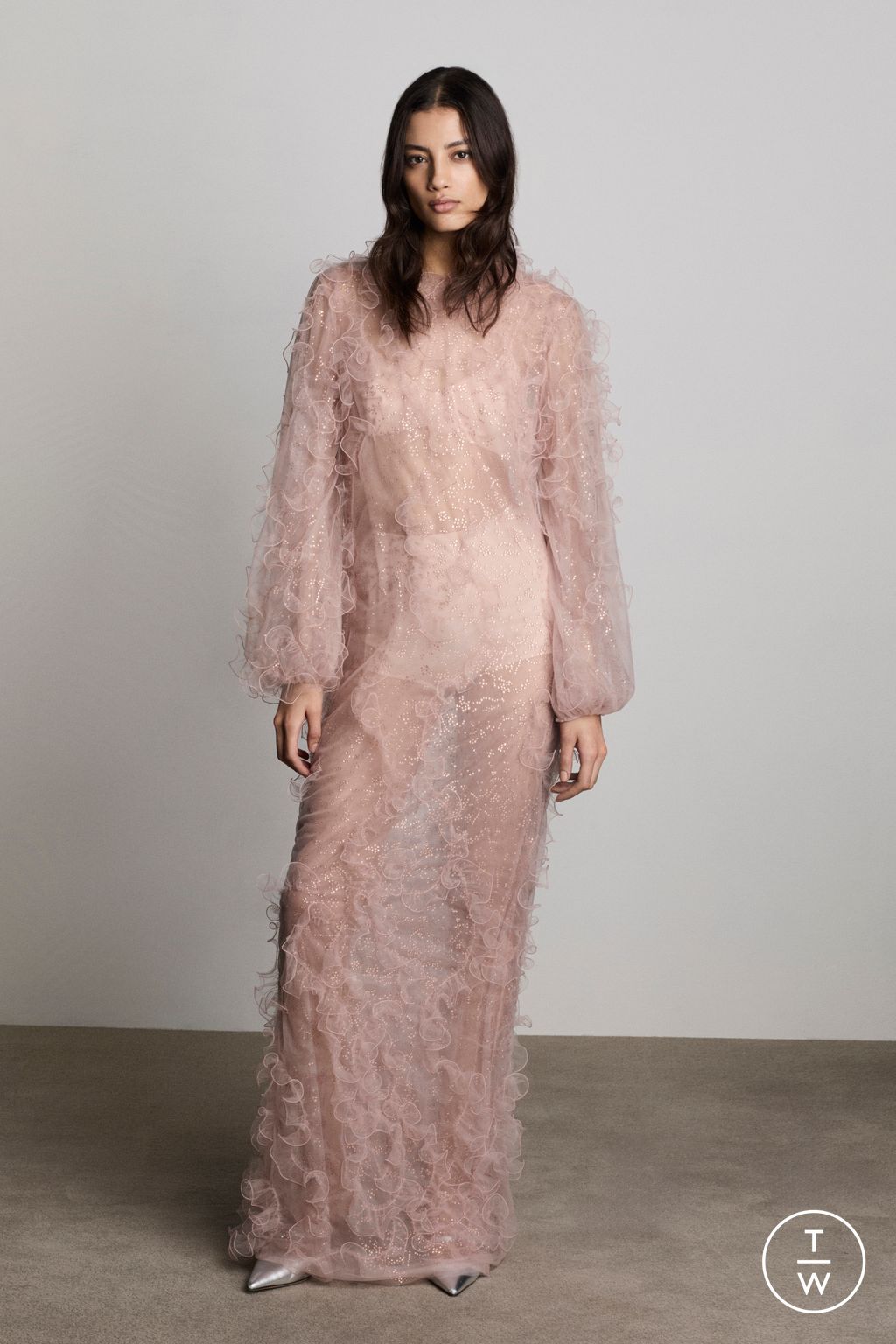 Fashion Week Milan Pre-Fall 2025 look 20 from the Ermanno Scervino collection womenswear