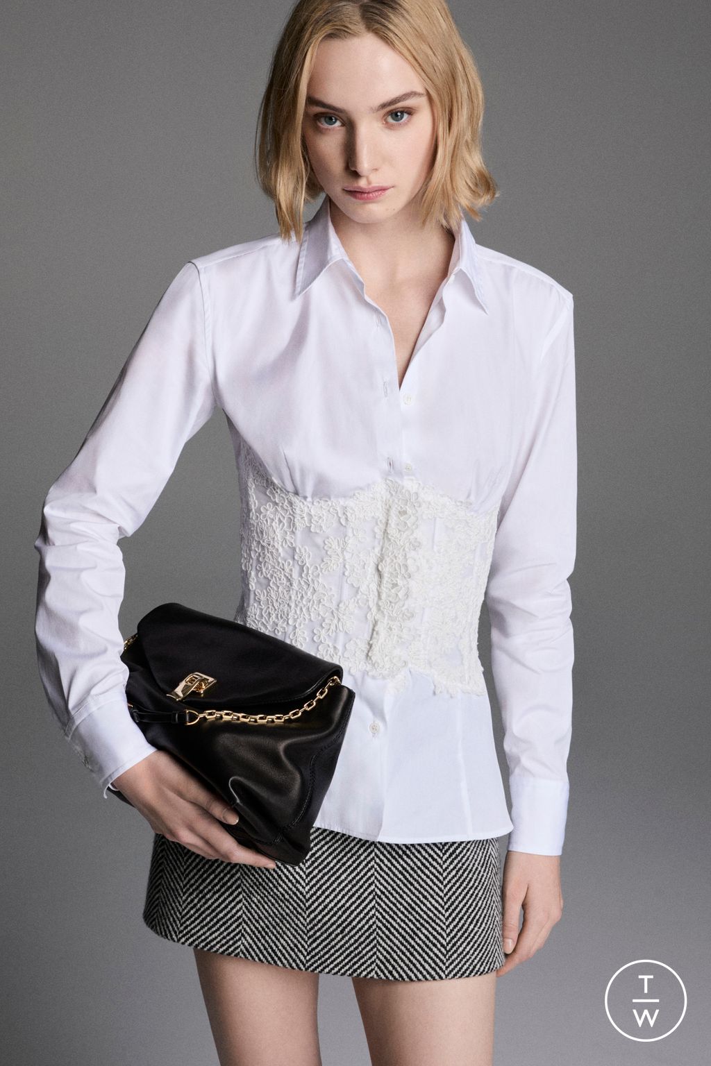 Fashion Week Milan Pre-Fall 2025 look 29 from the Ermanno Scervino collection womenswear