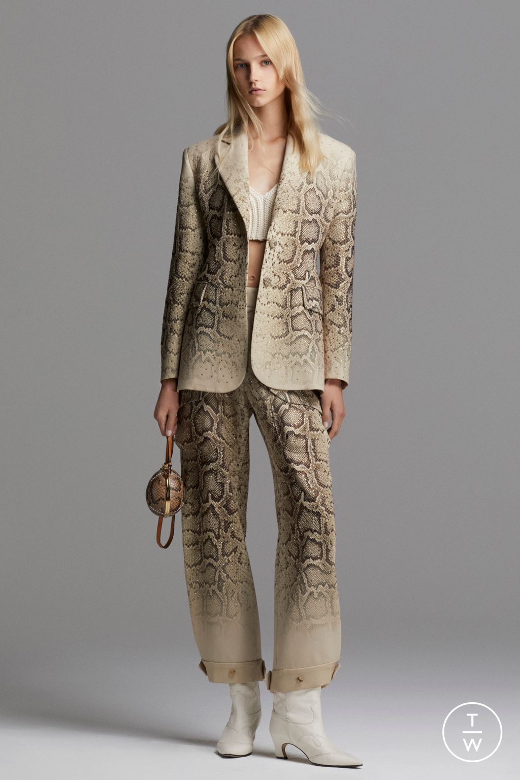 Fashion Week Milan Resort 2024 look 2 from the Ermanno Scervino collection womenswear