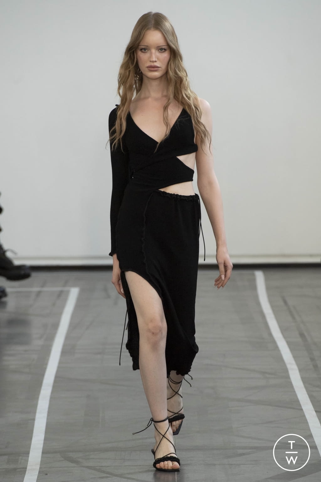 Fashion Week Paris Spring/Summer 2022 look 7 from the Ester Manas collection womenswear