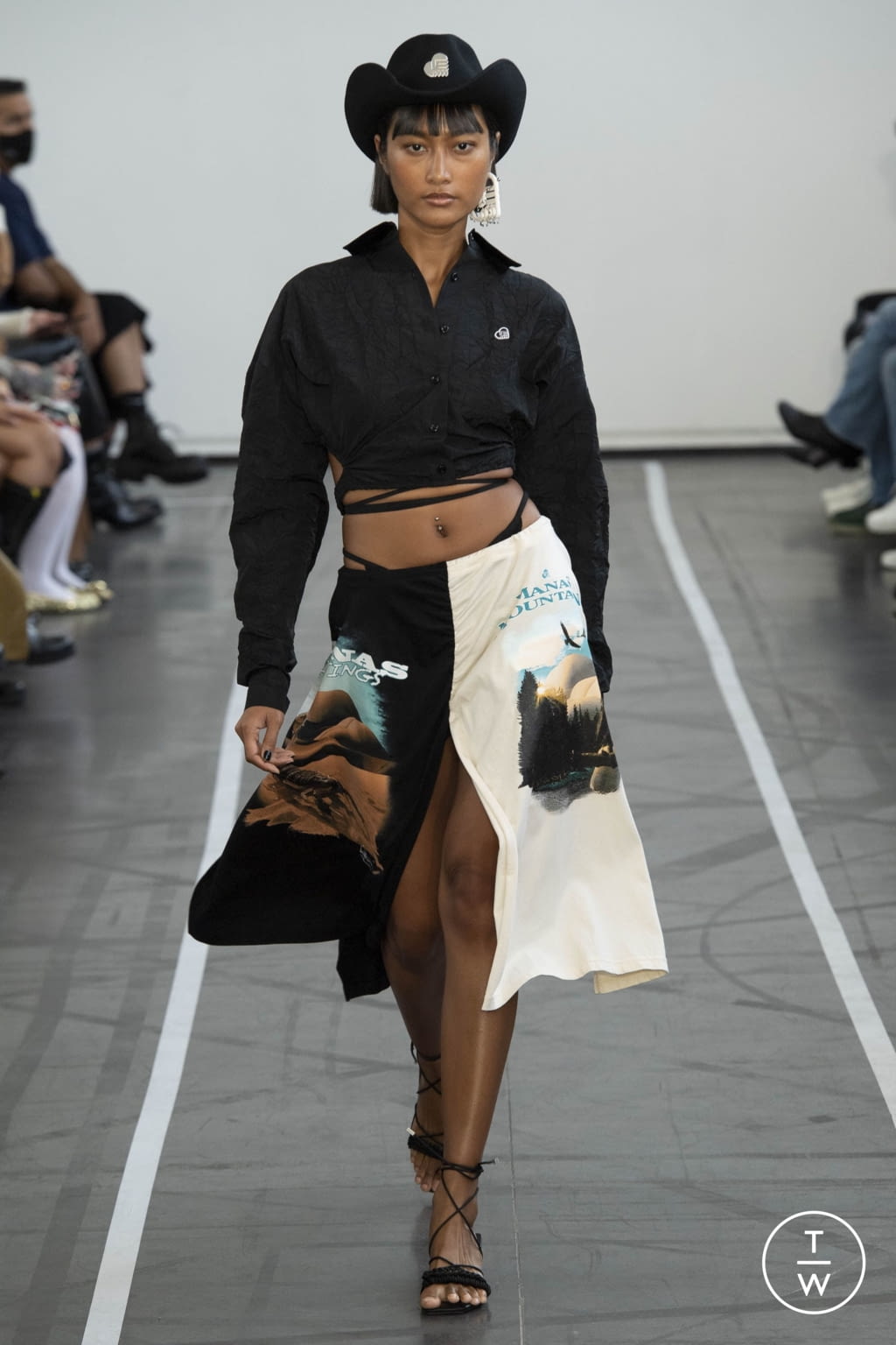 Fashion Week Paris Spring/Summer 2022 look 10 de la collection Ester Manas womenswear