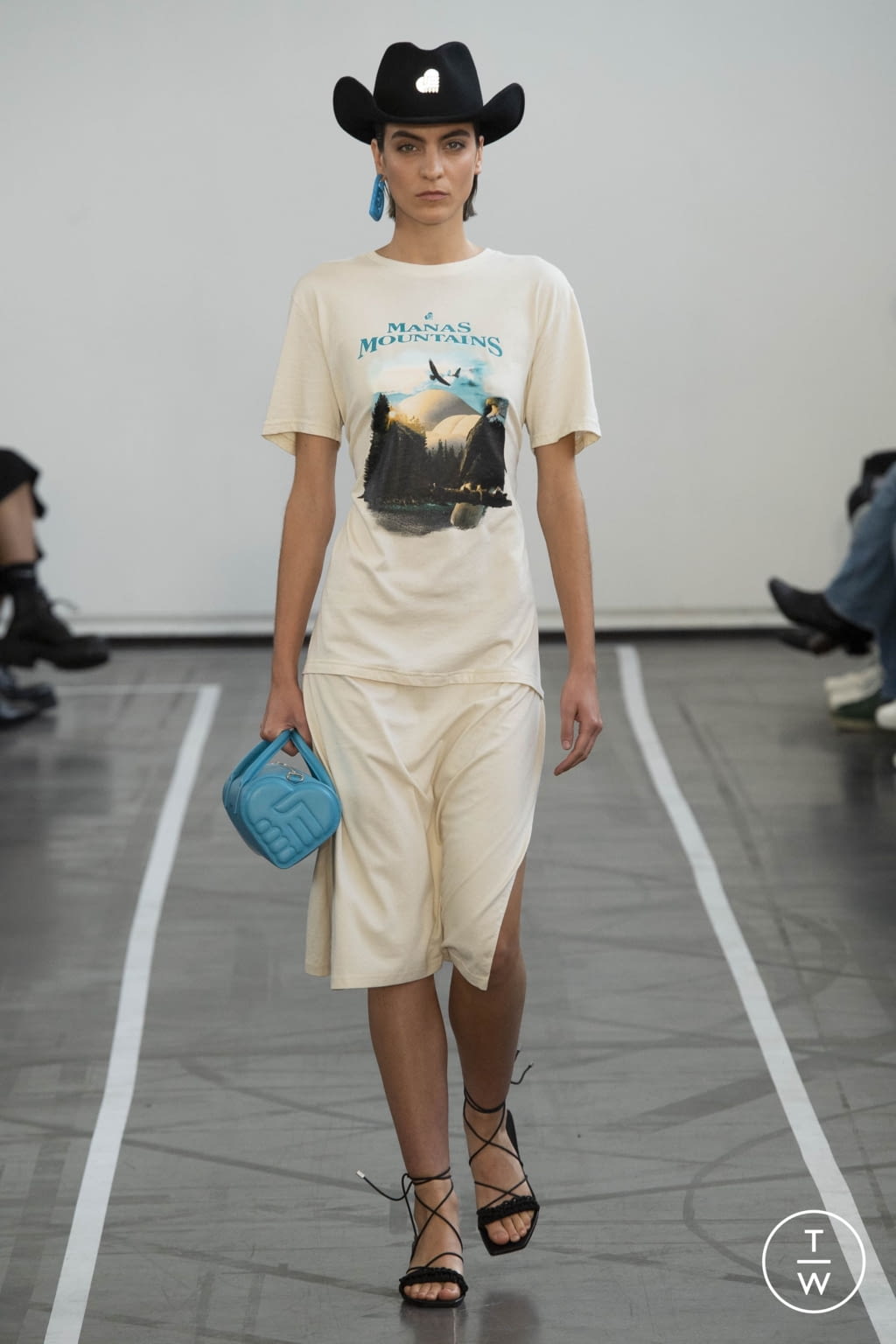 Fashion Week Paris Spring/Summer 2022 look 11 from the Ester Manas collection womenswear