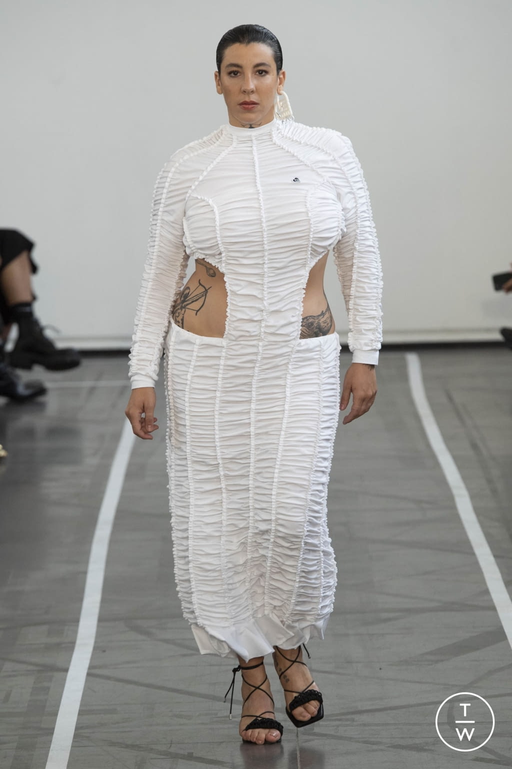 Fashion Week Paris Spring/Summer 2022 look 13 from the Ester Manas collection 女装