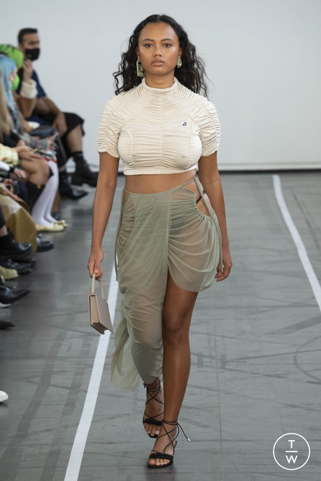 Fashion Week Paris Spring/Summer 2022 look 18 from the Ester Manas collection 女装