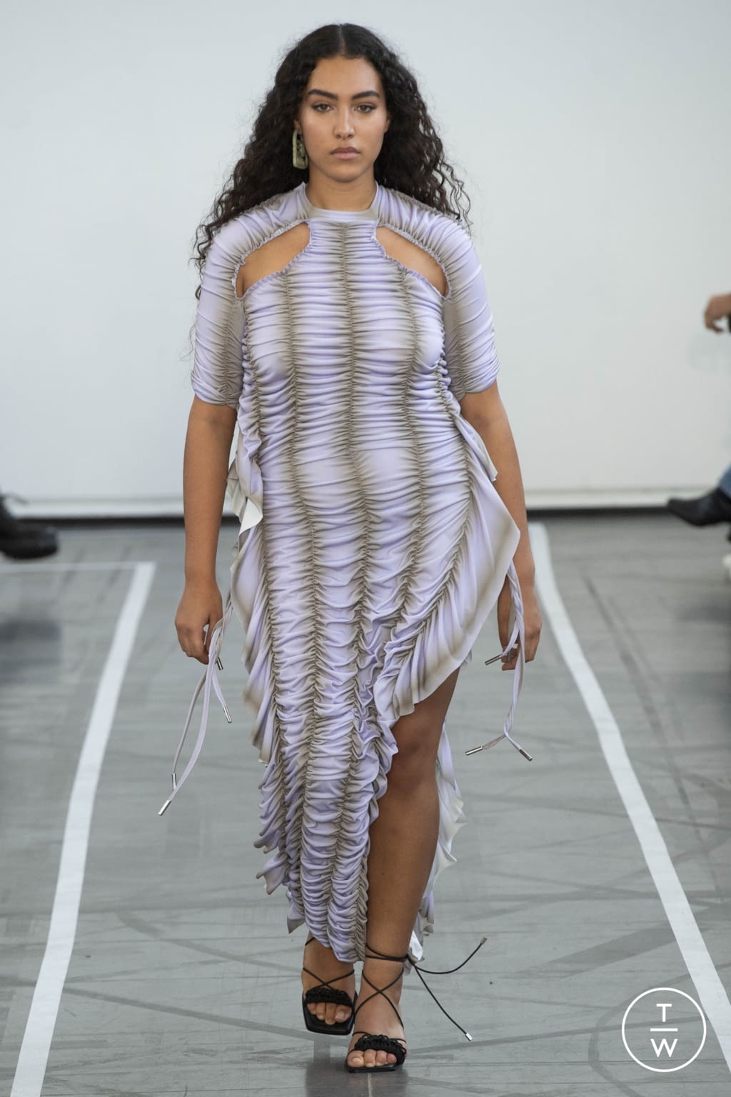 Fashion Week Paris Spring/Summer 2022 look 24 from the Ester Manas collection 女装