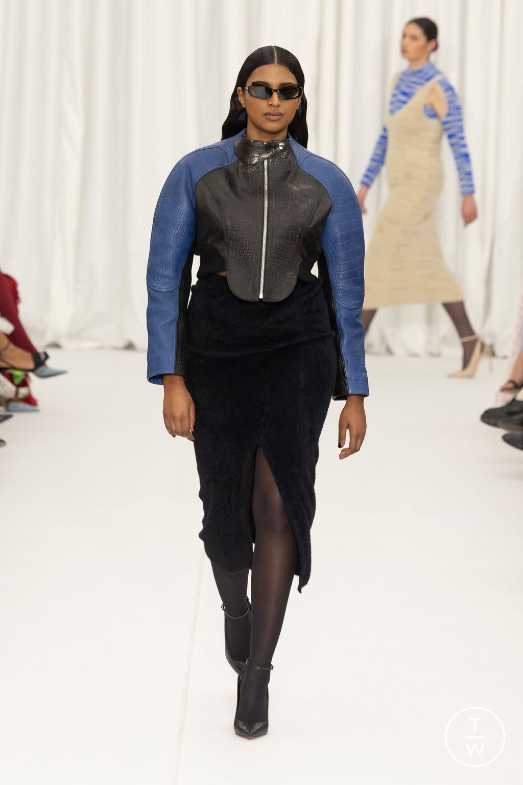 Fashion Week Paris Fall/Winter 2024 look 3 de la collection Ester Manas womenswear