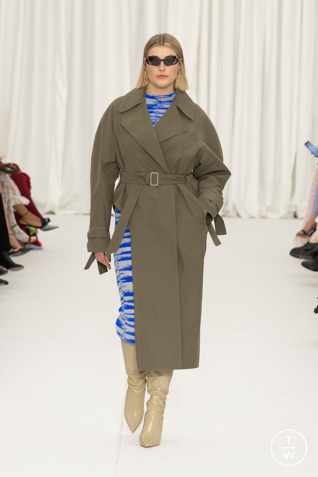 Fashion Week Paris Fall/Winter 2024 look 6 de la collection Ester Manas womenswear