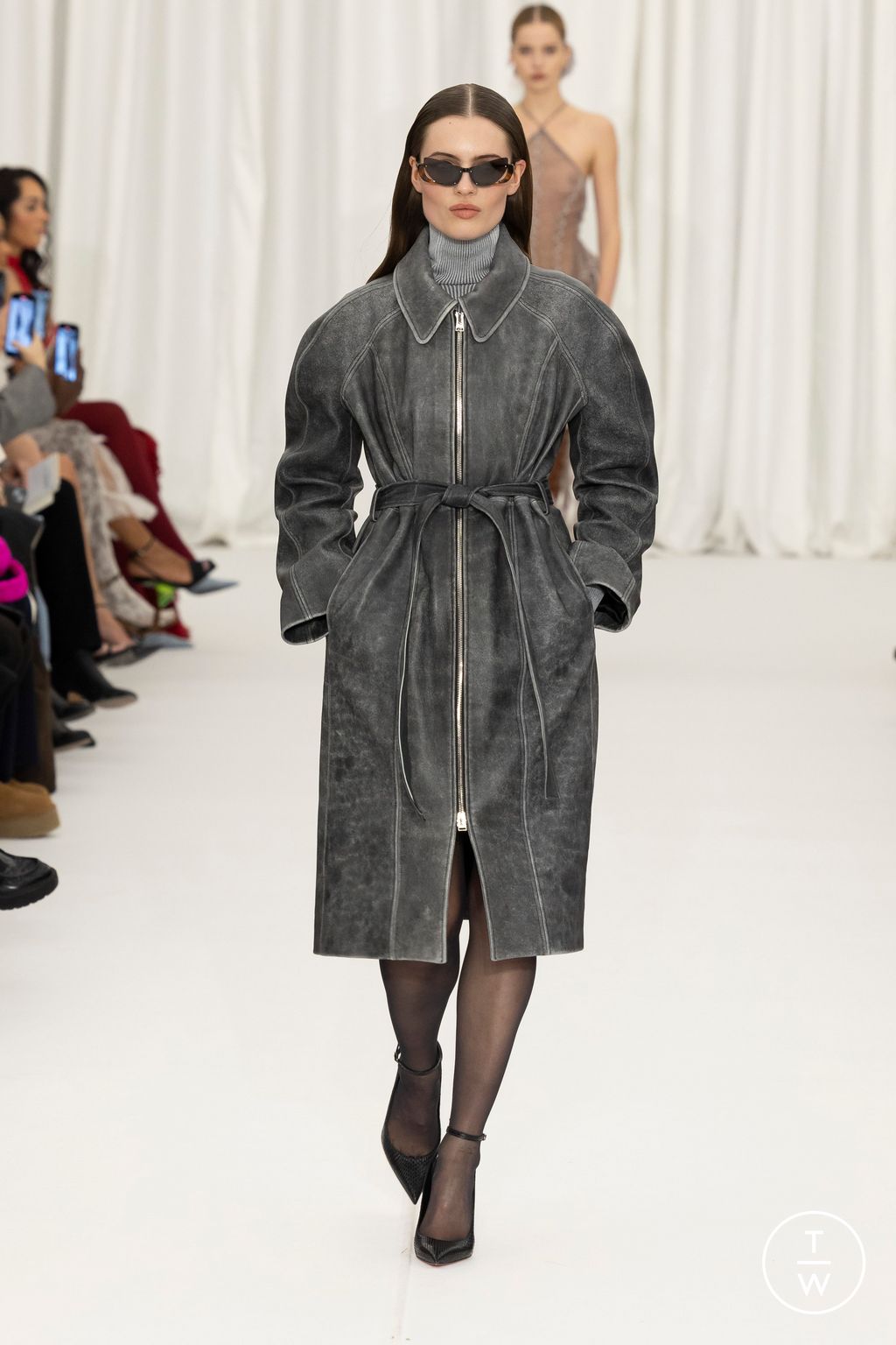 Fashion Week Paris Fall/Winter 2024 look 7 de la collection Ester Manas womenswear