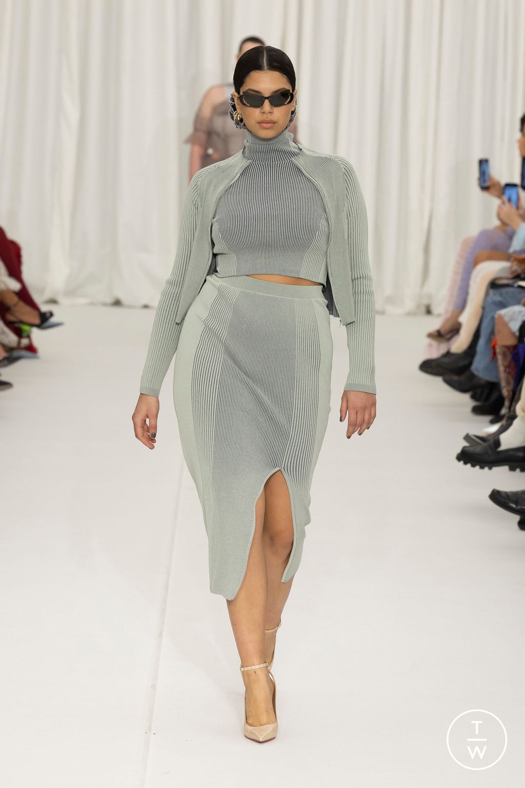 Fashion Week Paris Fall/Winter 2024 look 9 de la collection Ester Manas womenswear