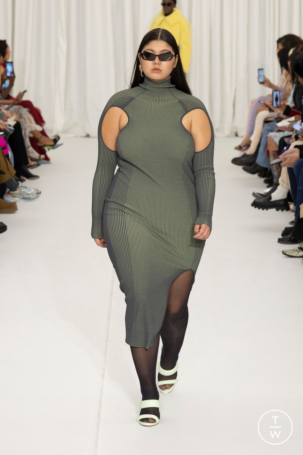 Fashion Week Paris Fall/Winter 2024 look 21 de la collection Ester Manas womenswear