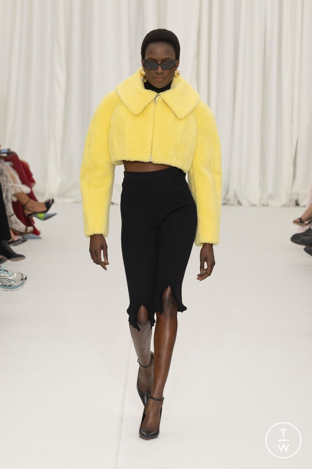 Fashion Week Paris Fall/Winter 2024 look 22 de la collection Ester Manas womenswear