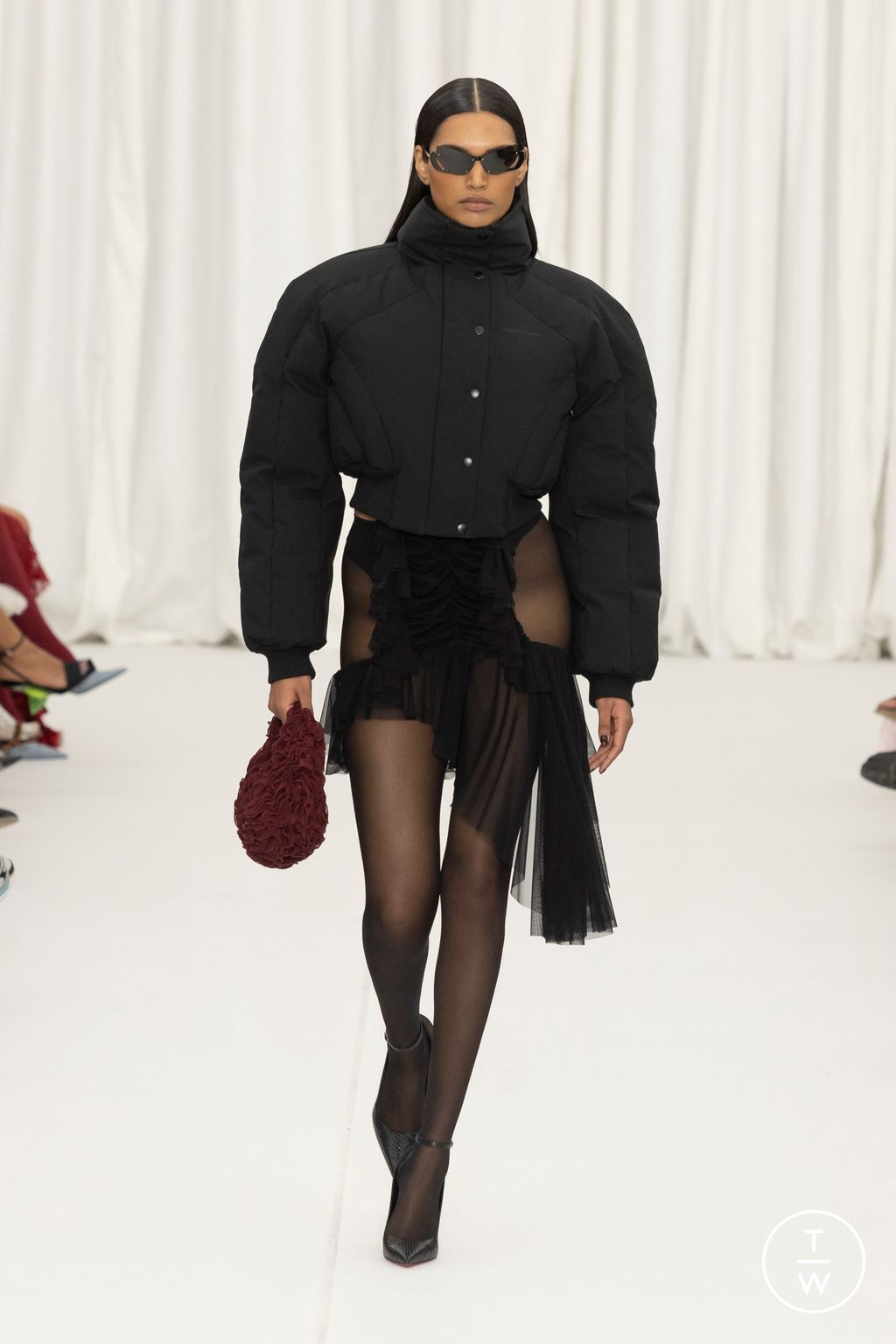 Fashion Week Paris Fall/Winter 2024 look 27 de la collection Ester Manas womenswear