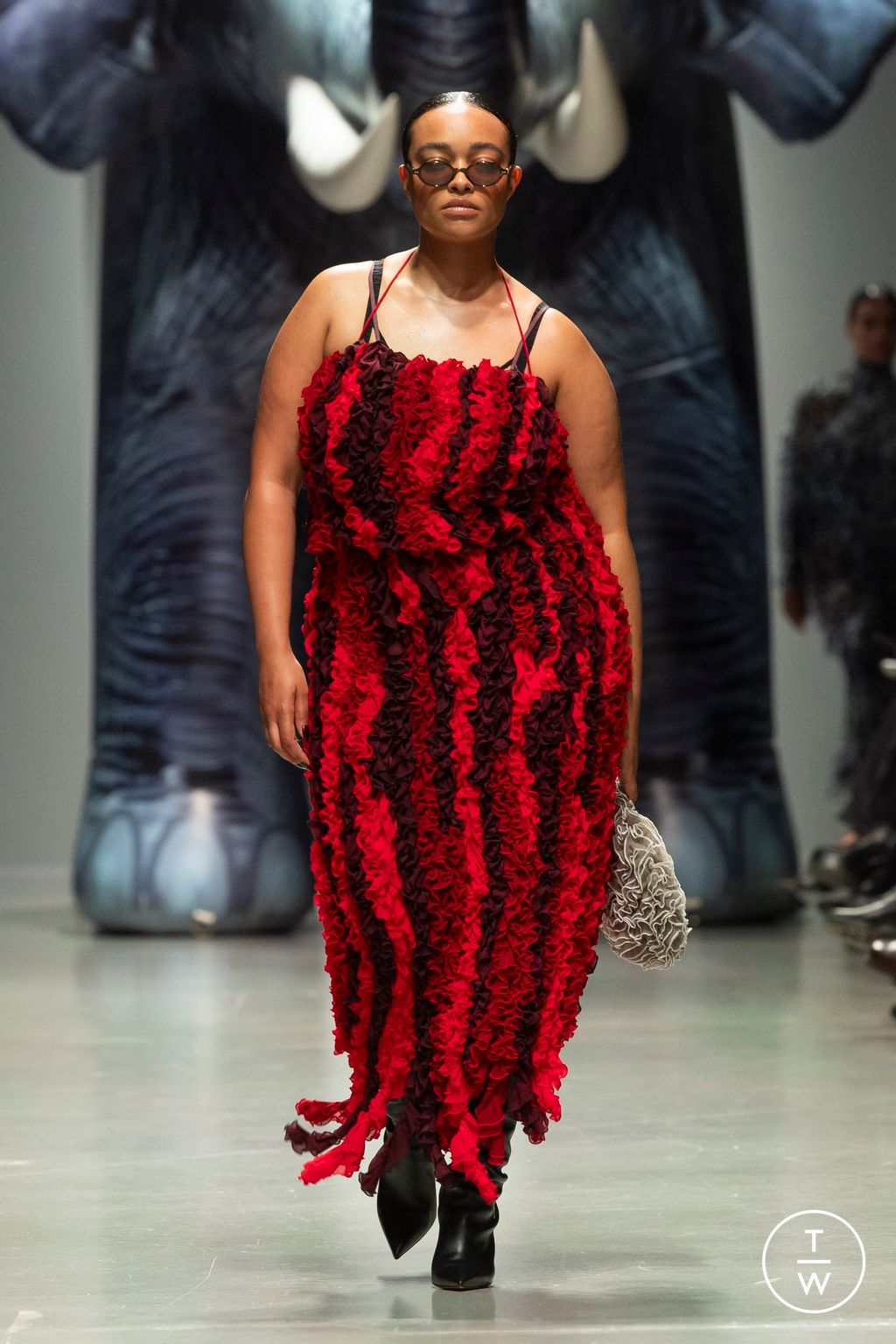 Fashion Week Paris Spring/Summer 2025 look 9 from the Ester Manas collection womenswear