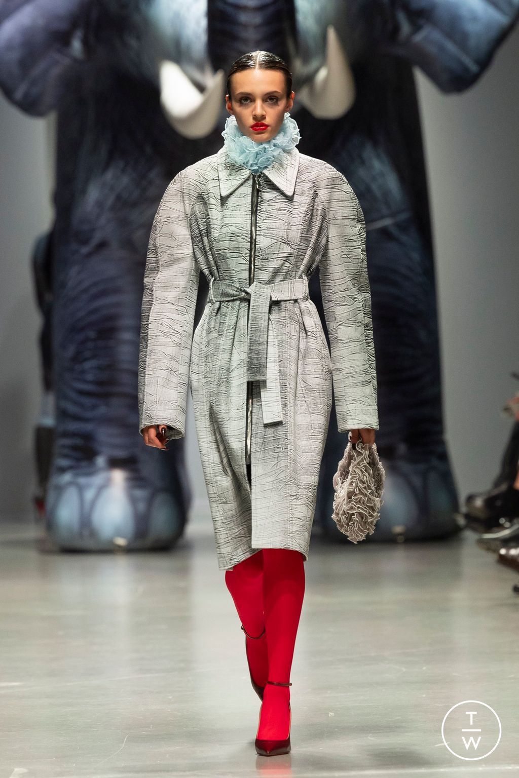 Fashion Week Paris Spring/Summer 2025 look 19 from the Ester Manas collection womenswear