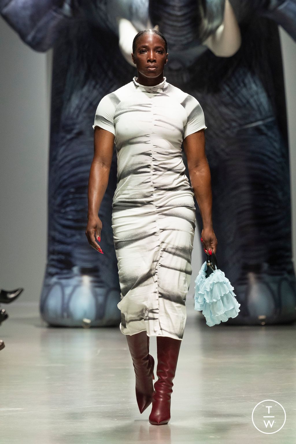 Fashion Week Paris Spring/Summer 2025 look 21 from the Ester Manas collection womenswear