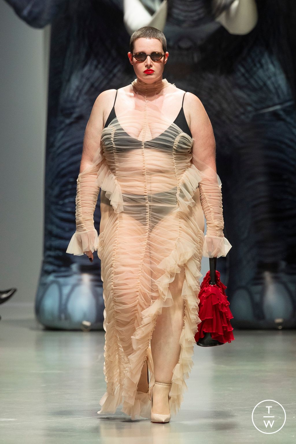 Fashion Week Paris Spring/Summer 2025 look 22 from the Ester Manas collection womenswear