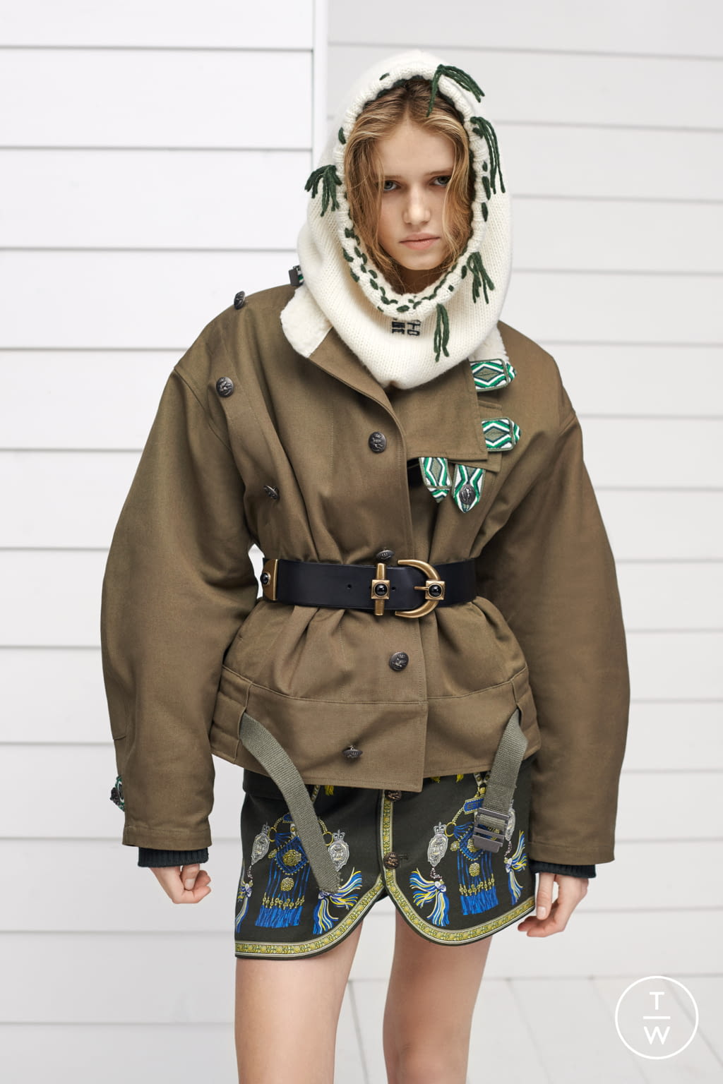 Fashion Week Milan Pre-Fall 2022 look 4 from the Etro collection 女装