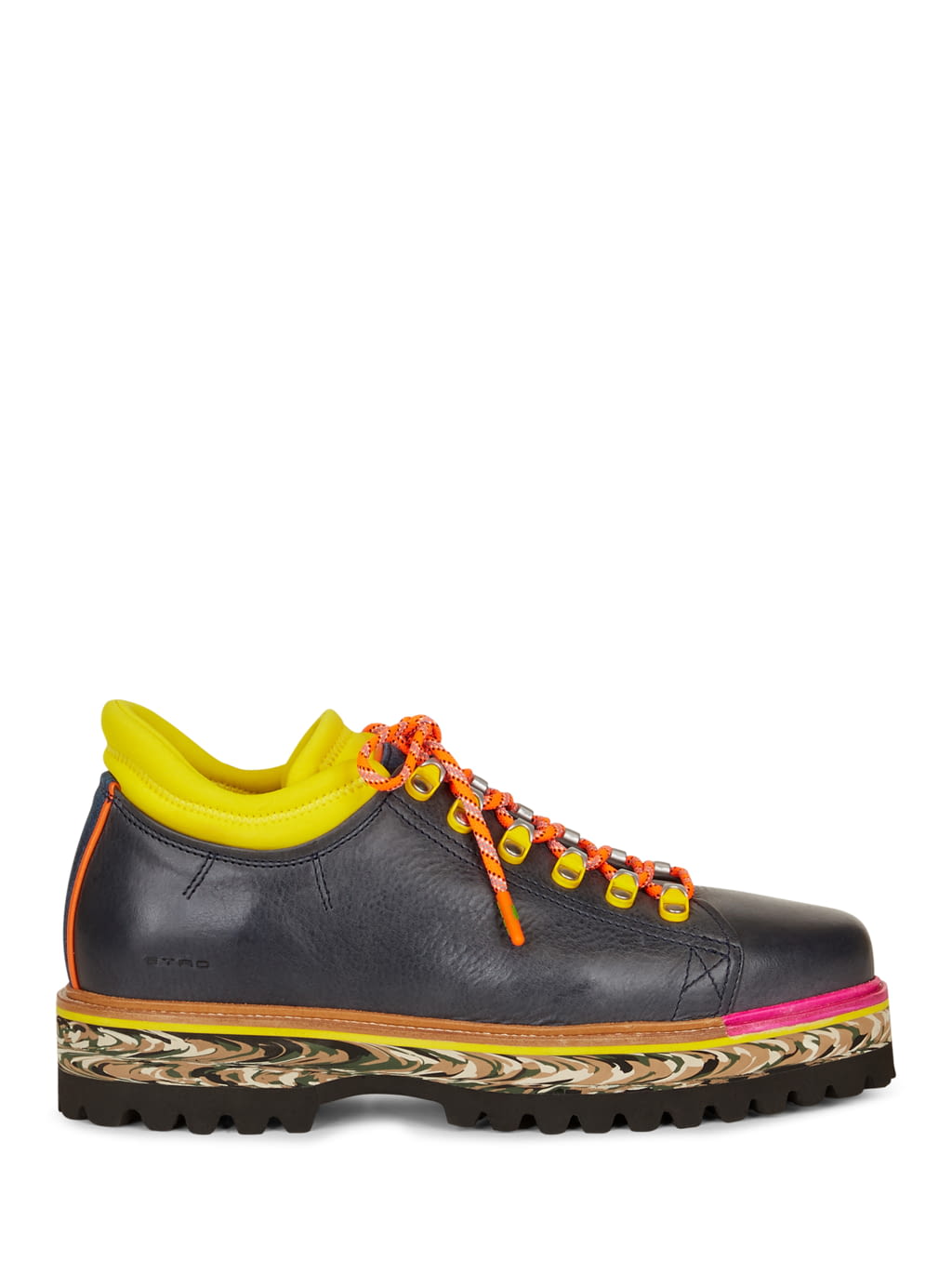 Fashion Week Milan Fall/Winter 2021 look 94 from the Etro collection menswear accessories