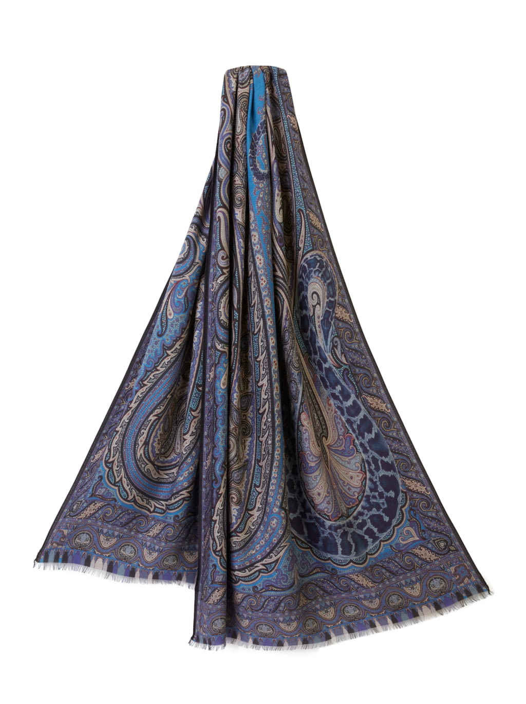 Fashion Week Milan Fall/Winter 2021 look 72 from the Etro collection menswear accessories