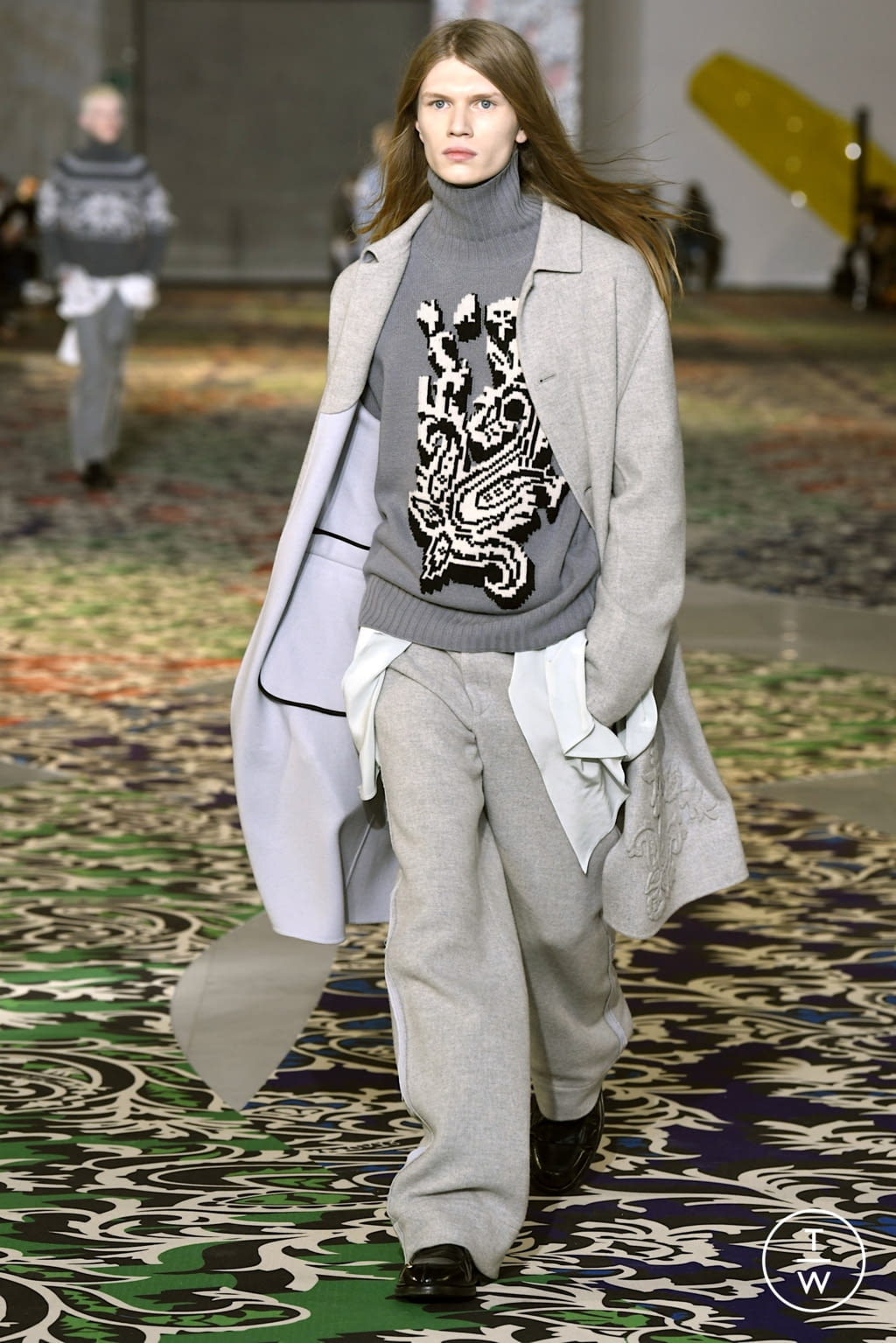 Fashion Week Milan Fall/Winter 2022 look 1 from the Etro collection menswear