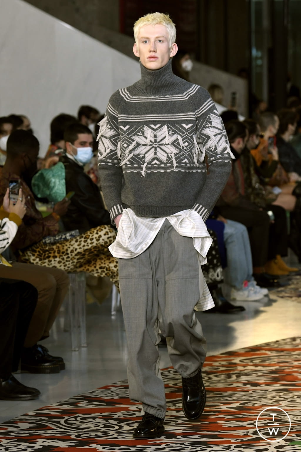 Fashion Week Milan Fall/Winter 2022 look 2 de la collection Etro menswear