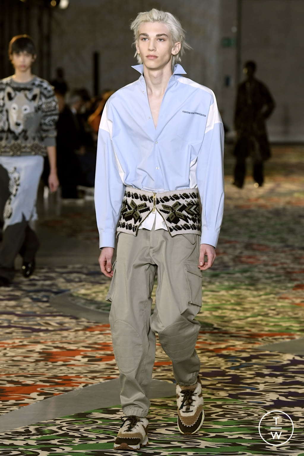 Fashion Week Milan Fall/Winter 2022 look 3 from the Etro collection menswear