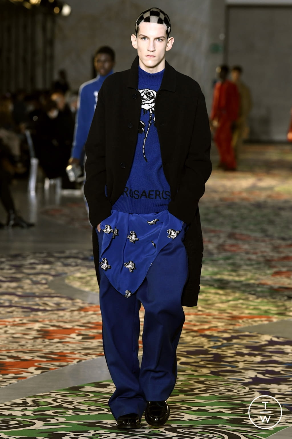 Fashion Week Milan Fall/Winter 2022 look 16 from the Etro collection 男装