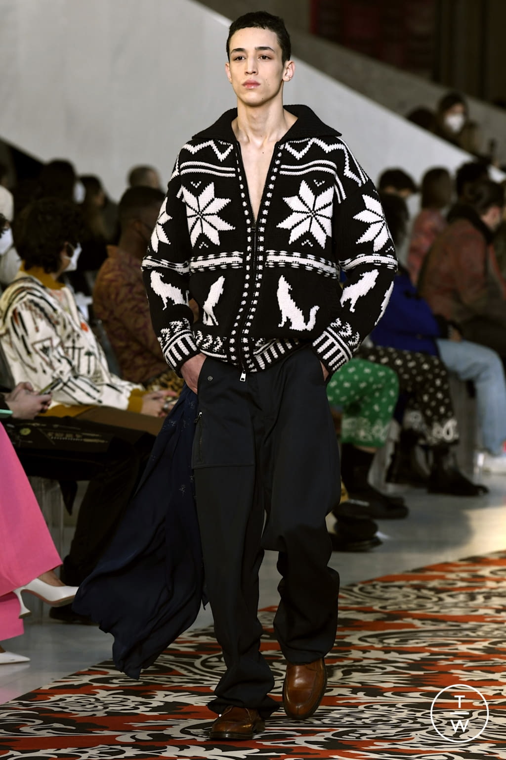 Fashion Week Milan Fall/Winter 2022 look 24 from the Etro collection 男装