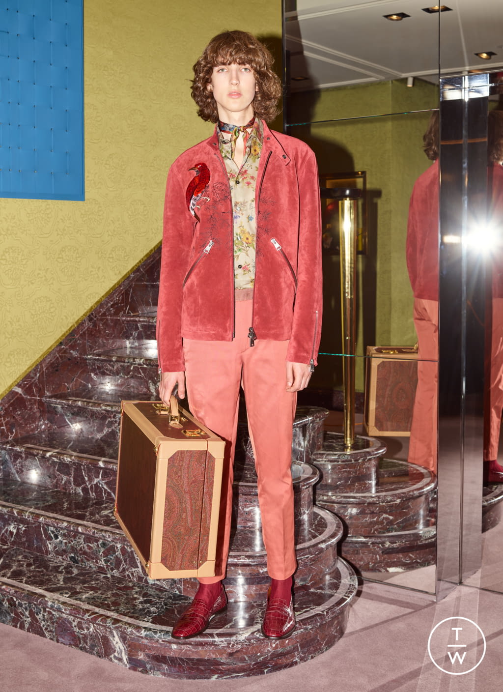 Fashion Week Milan Fall/Winter 2019 look 9 from the Etro collection 男装