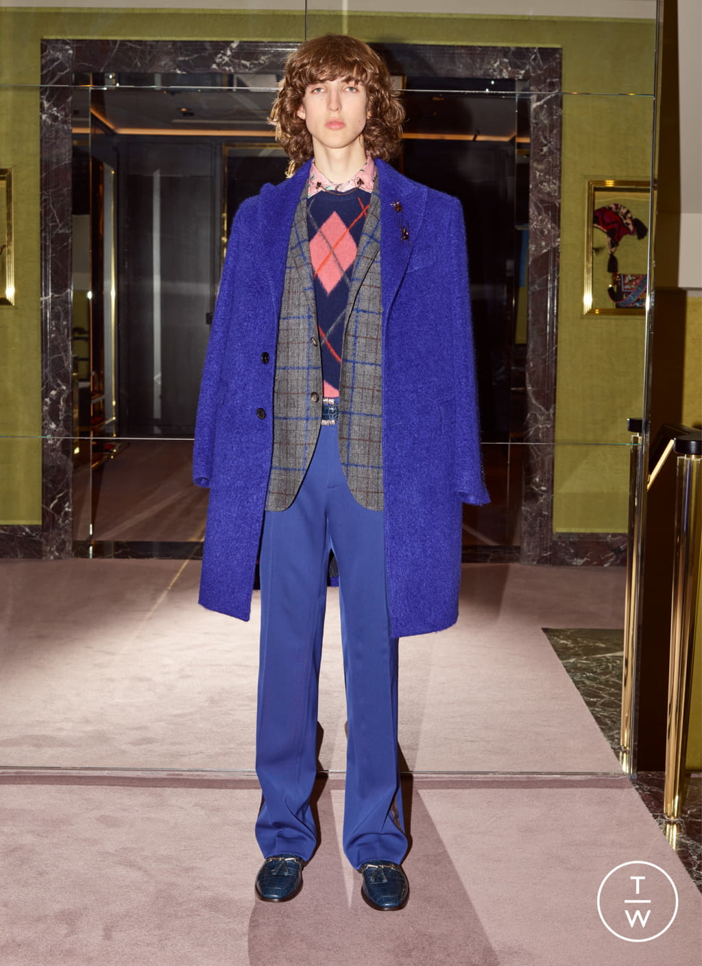 Fashion Week Milan Fall/Winter 2019 look 13 from the Etro collection 男装