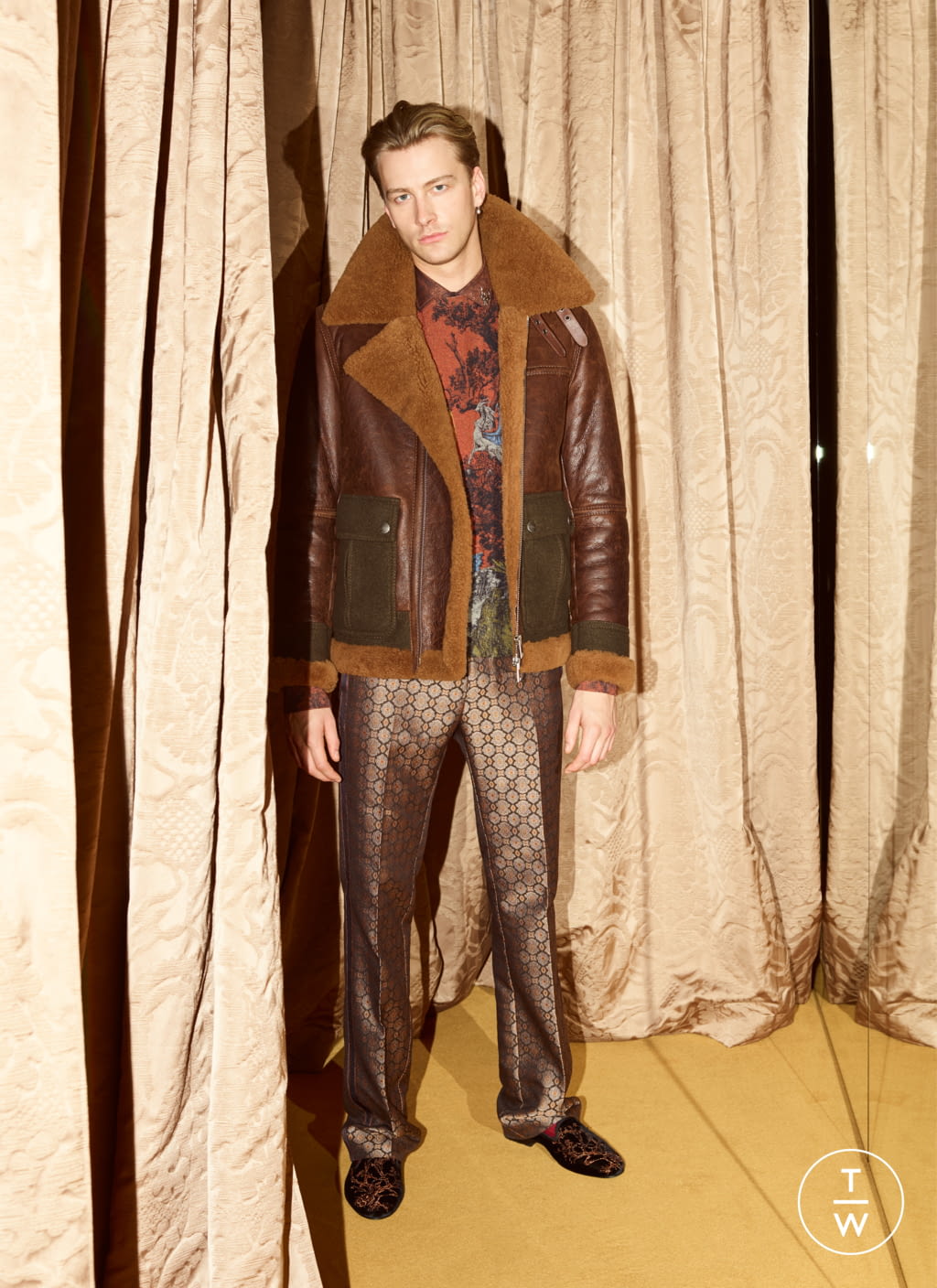 Fashion Week Milan Fall/Winter 2019 look 30 from the Etro collection 男装
