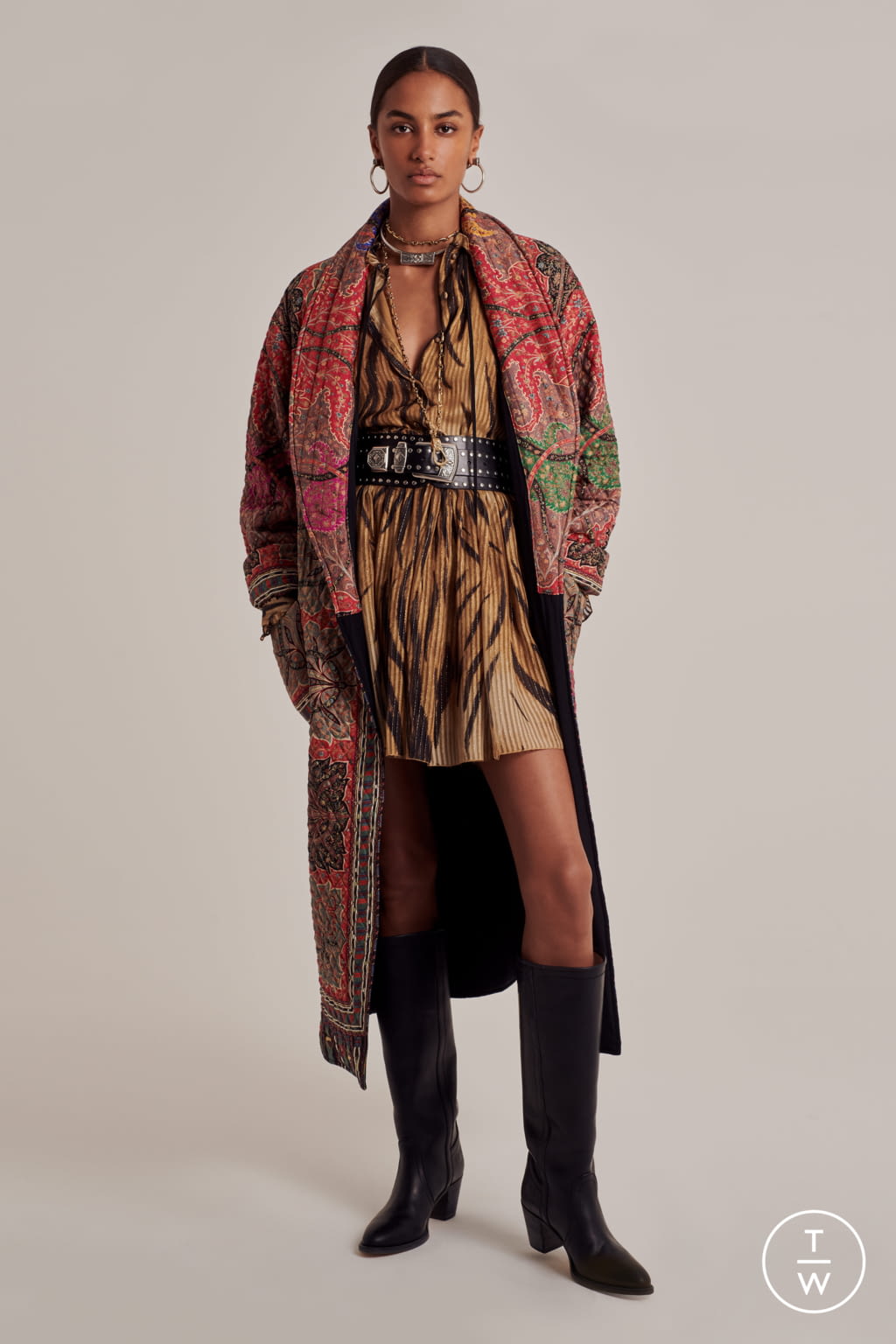 Fashion Week Milan Pre-Fall 2020 look 32 from the Etro collection 女装