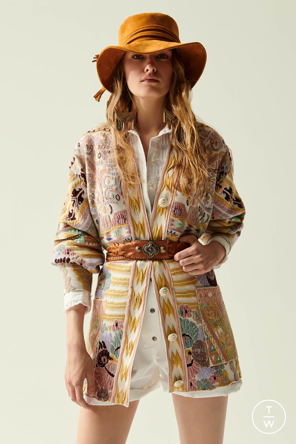 Fashion Week Milan Resort 2020 look 5 from the Etro collection 女装