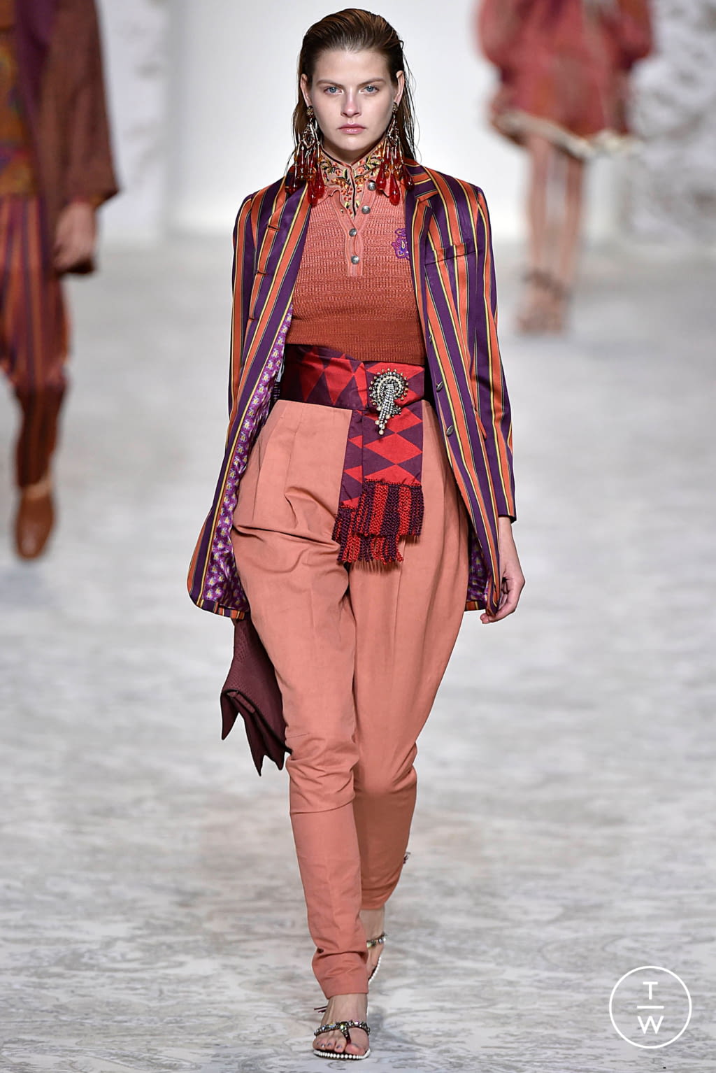Fashion Week Milan Spring/Summer 2018 look 37 from the Etro collection 女装