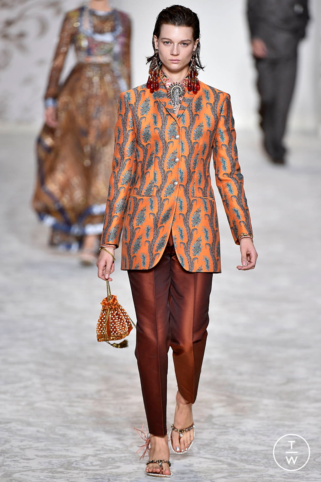 Fashion Week Milan Spring/Summer 2018 look 40 from the Etro collection 女装