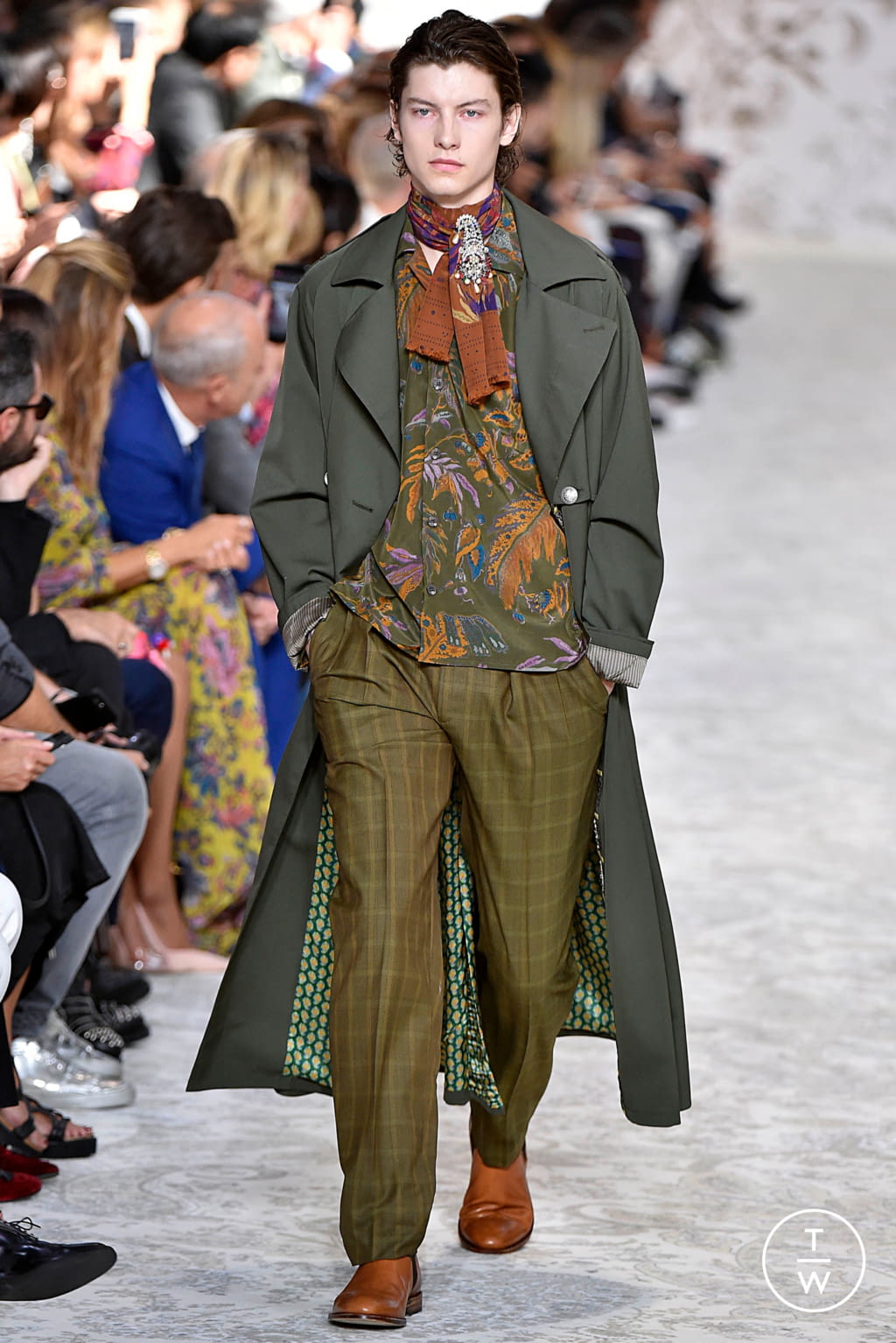 Fashion Week Milan Spring/Summer 2018 look 59 from the Etro collection 女装