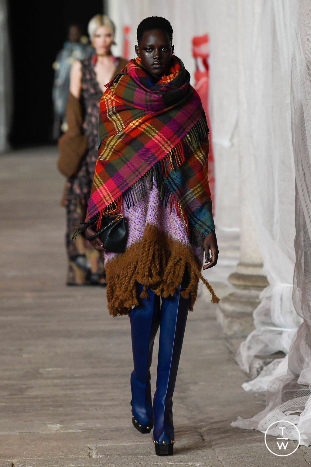 Fashion Week Milan Fall/Winter 2023 look 3 from the Etro collection 女装