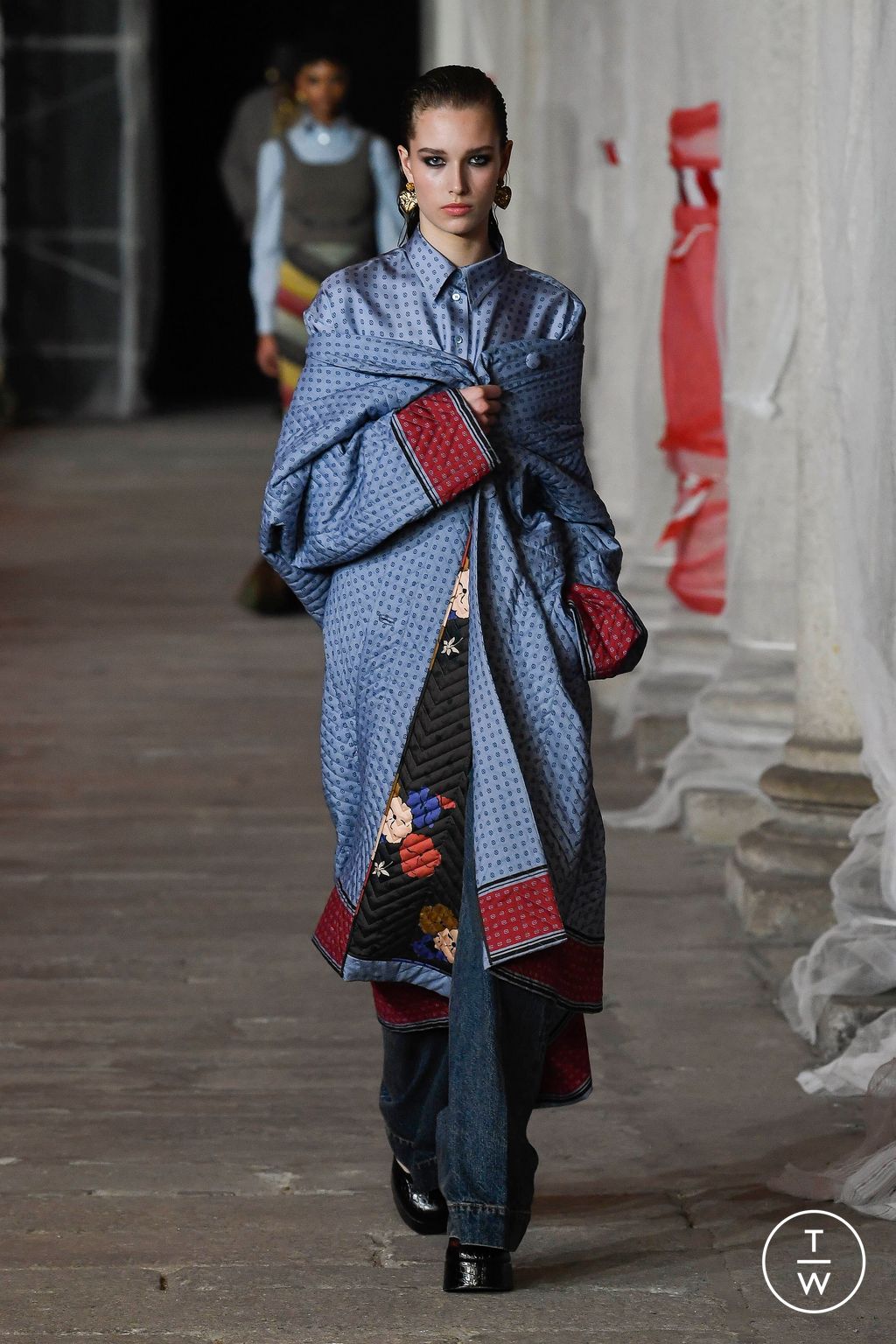 Fashion Week Milan Fall/Winter 2023 look 39 from the Etro collection womenswear