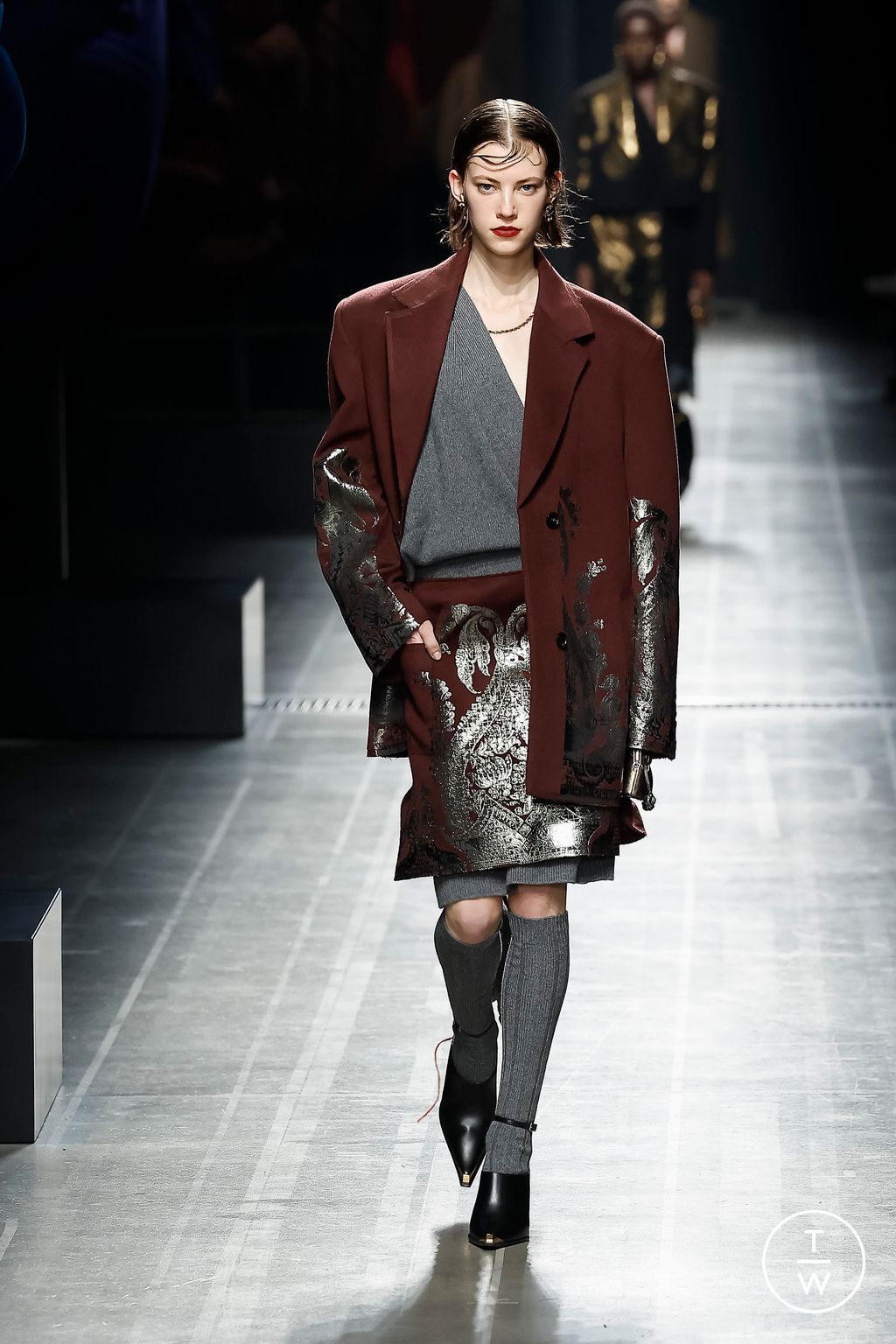 Fashion Week Milan Fall/Winter 2024 look 1 from the Etro collection 女装