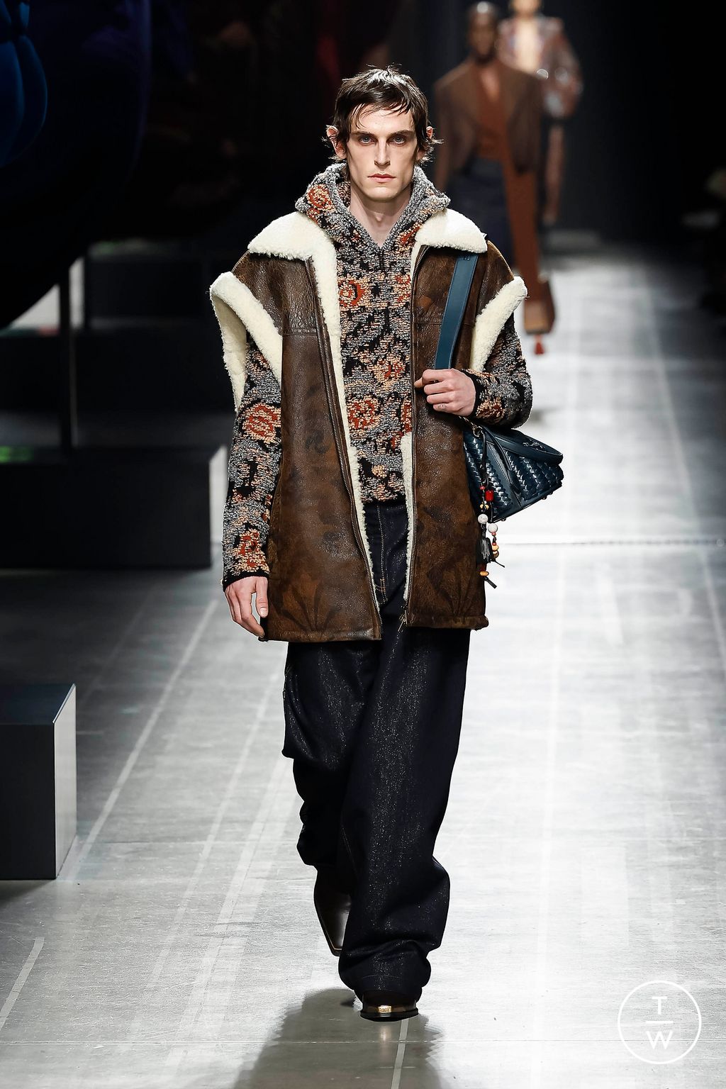 Fashion Week Milan Fall/Winter 2024 look 9 from the Etro collection 女装