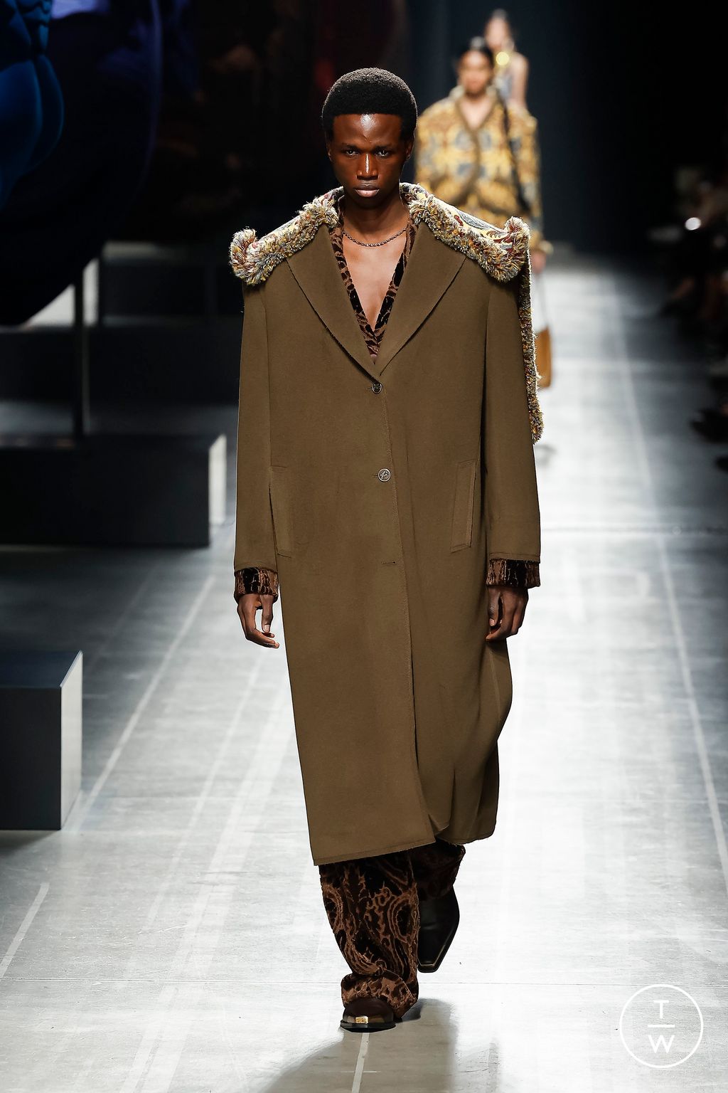 Fashion Week Milan Fall/Winter 2024 look 19 de la collection Etro womenswear
