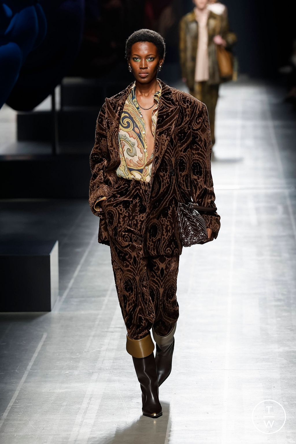Fashion Week Milan Fall/Winter 2024 look 26 from the Etro collection 女装