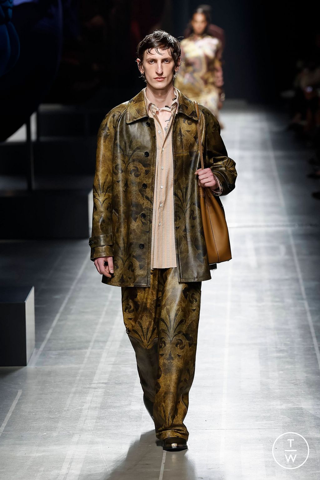 Fashion Week Milan Fall/Winter 2024 look 27 from the Etro collection 女装