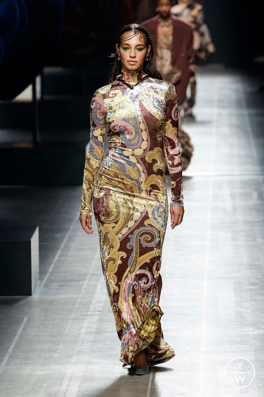 Fashion Week Milan Fall/Winter 2024 look 28 from the Etro collection 女装