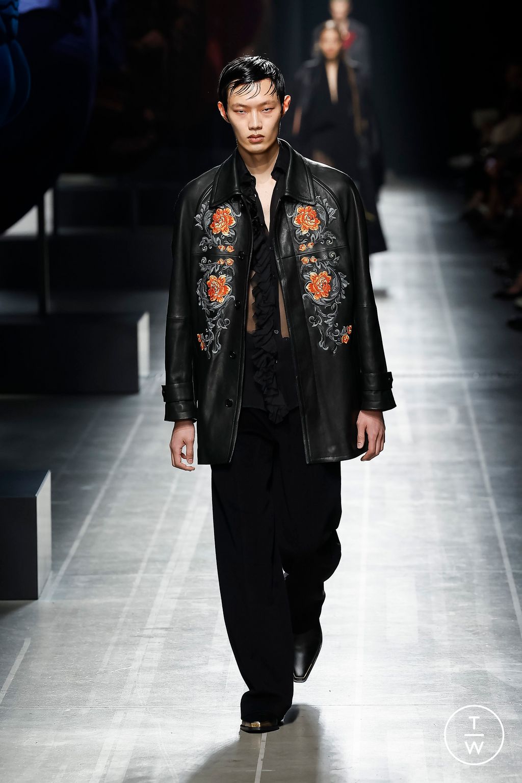 Fashion Week Milan Fall/Winter 2024 look 39 from the Etro collection 女装