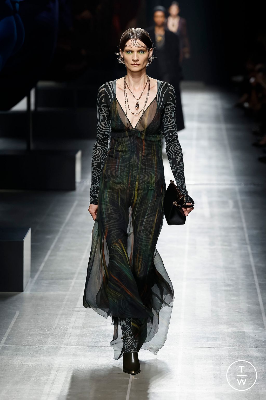 Fashion Week Milan Fall/Winter 2024 look 50 from the Etro collection 女装