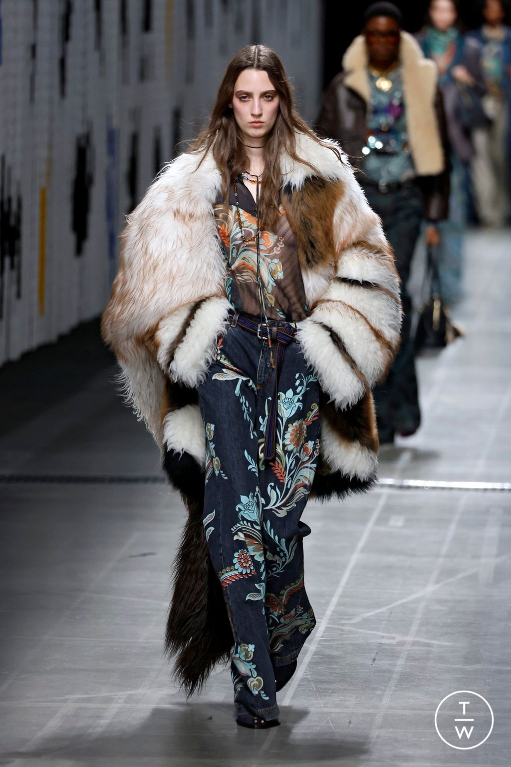 Fashion Week Milan Fall/Winter 2025 look 3 from the Etro collection womenswear