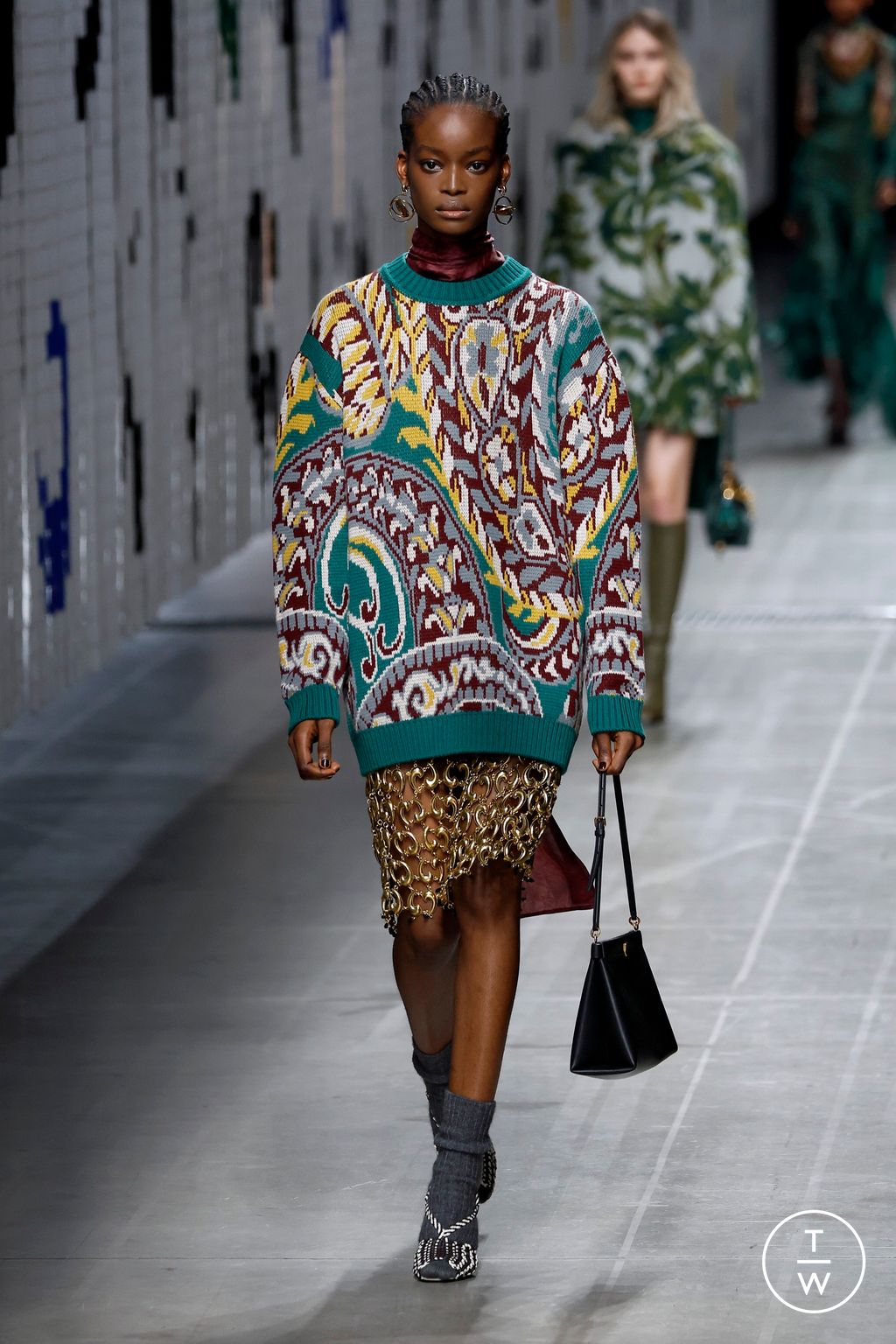 Fashion Week Milan Fall/Winter 2025 look 16 from the Etro collection womenswear
