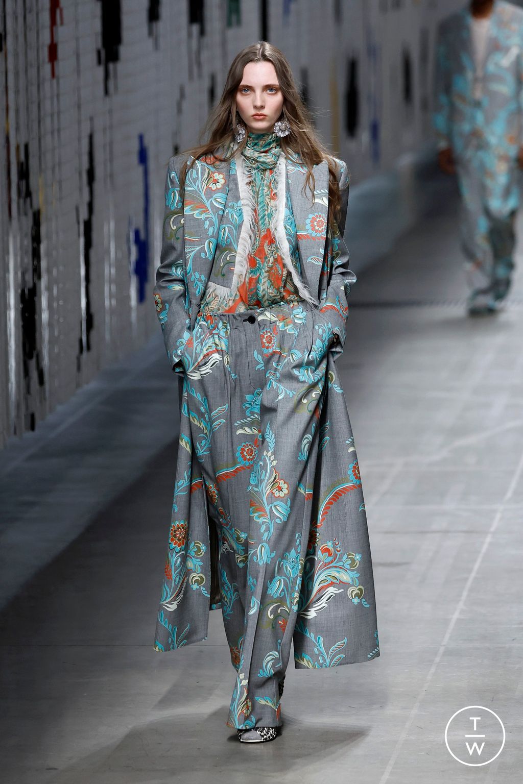 Fashion Week Milan Fall/Winter 2025 look 22 from the Etro collection womenswear