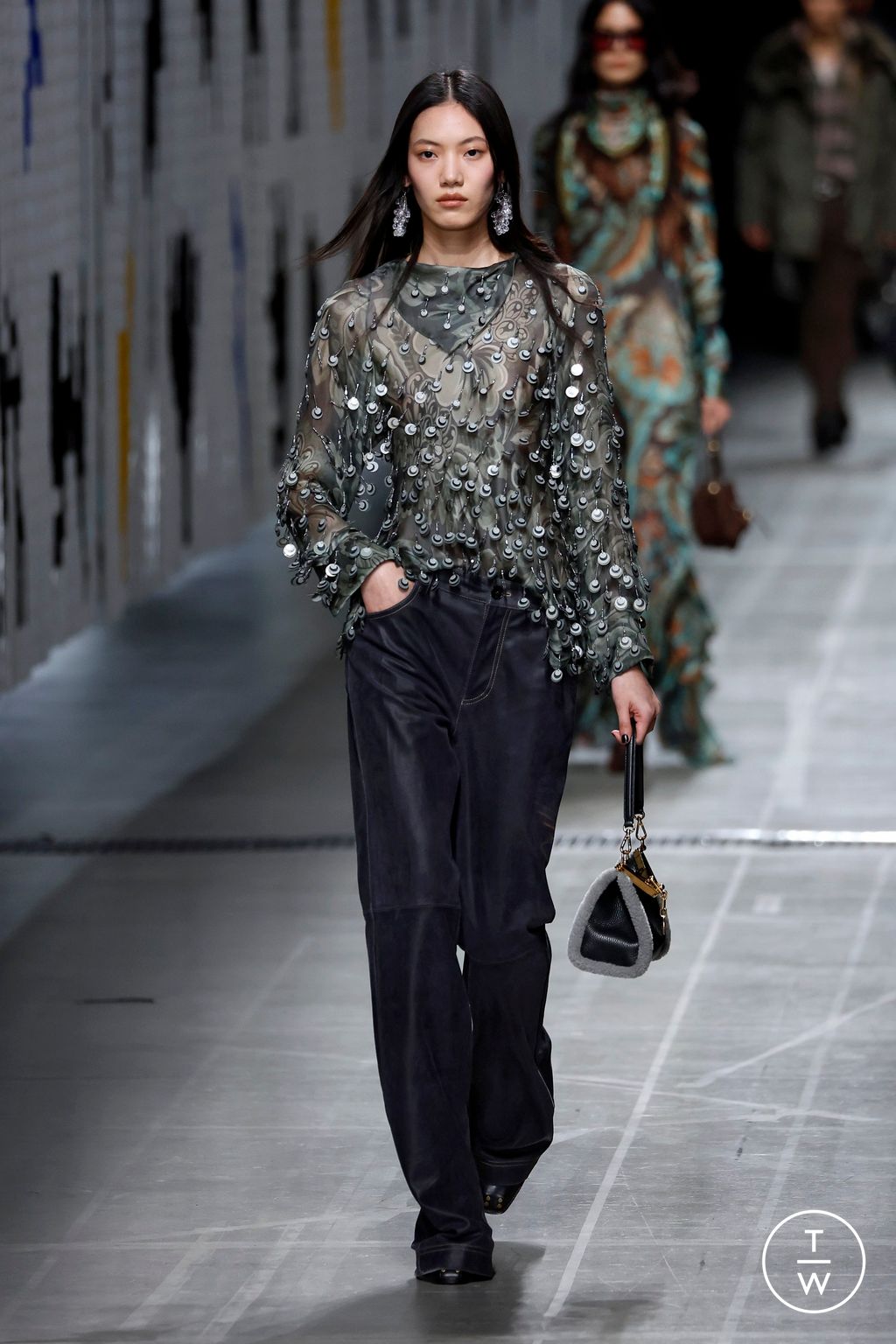 Fashion Week Milan Fall/Winter 2025 look 27 from the Etro collection womenswear